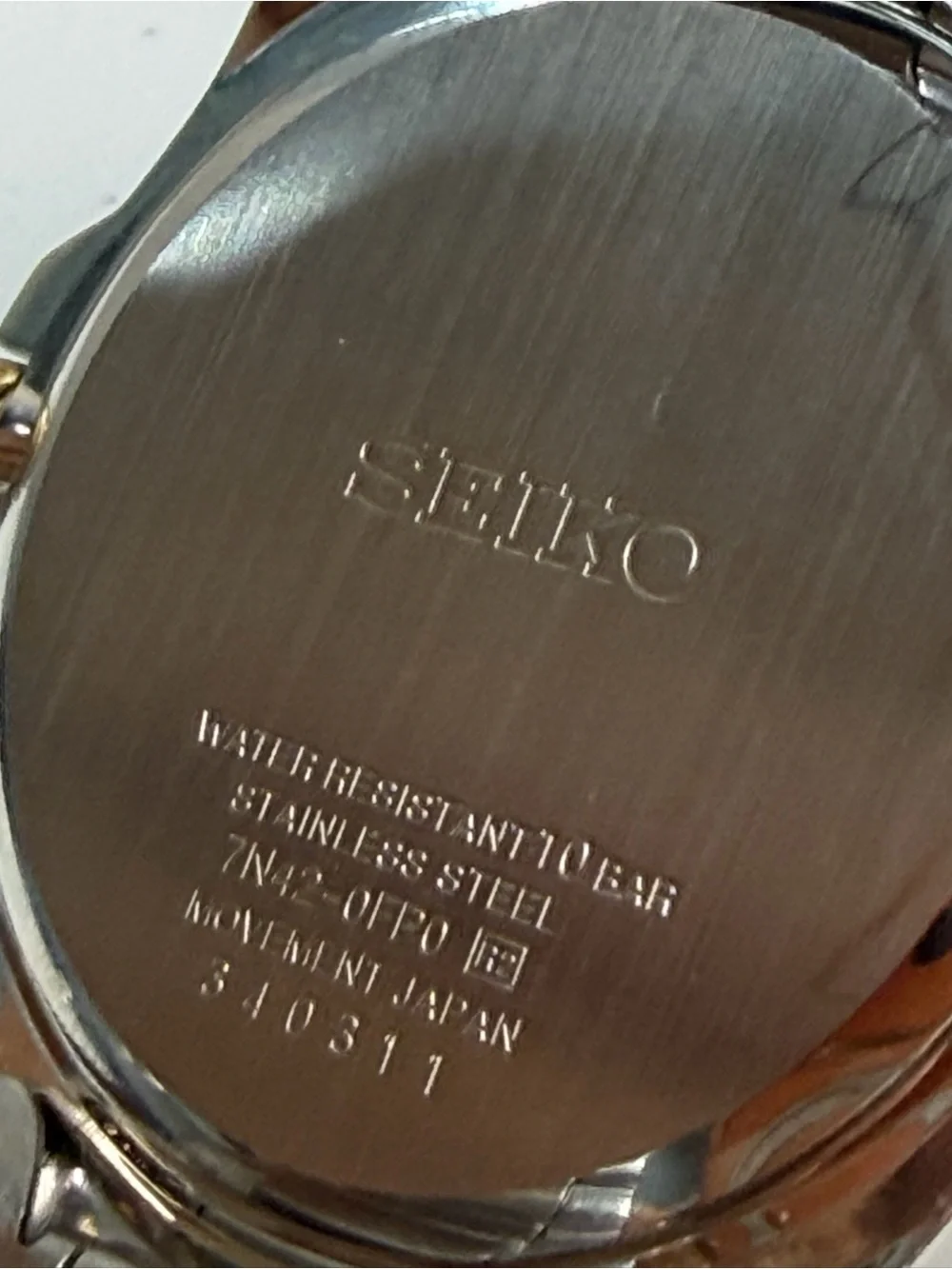 Seiko 7N42-0JF0 Men’s 100M Quartz White Dial Two Tone Japan Watch Runs